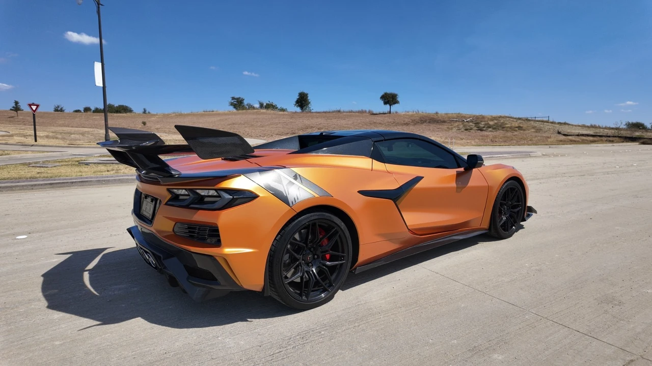 2023 Chevrolet Corvette C8 Z06 - Image 9 of 31