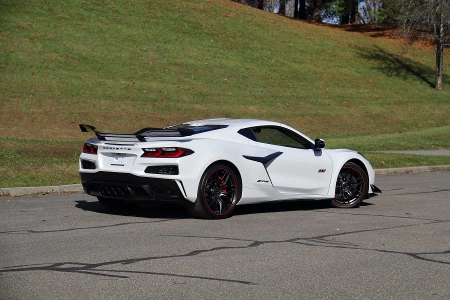 2023 Chevrolet Corvette C8 Z06 - Image 3 of 31