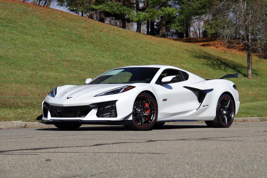 2023 Chevrolet Corvette C8 Z06 - Image 8 of 31