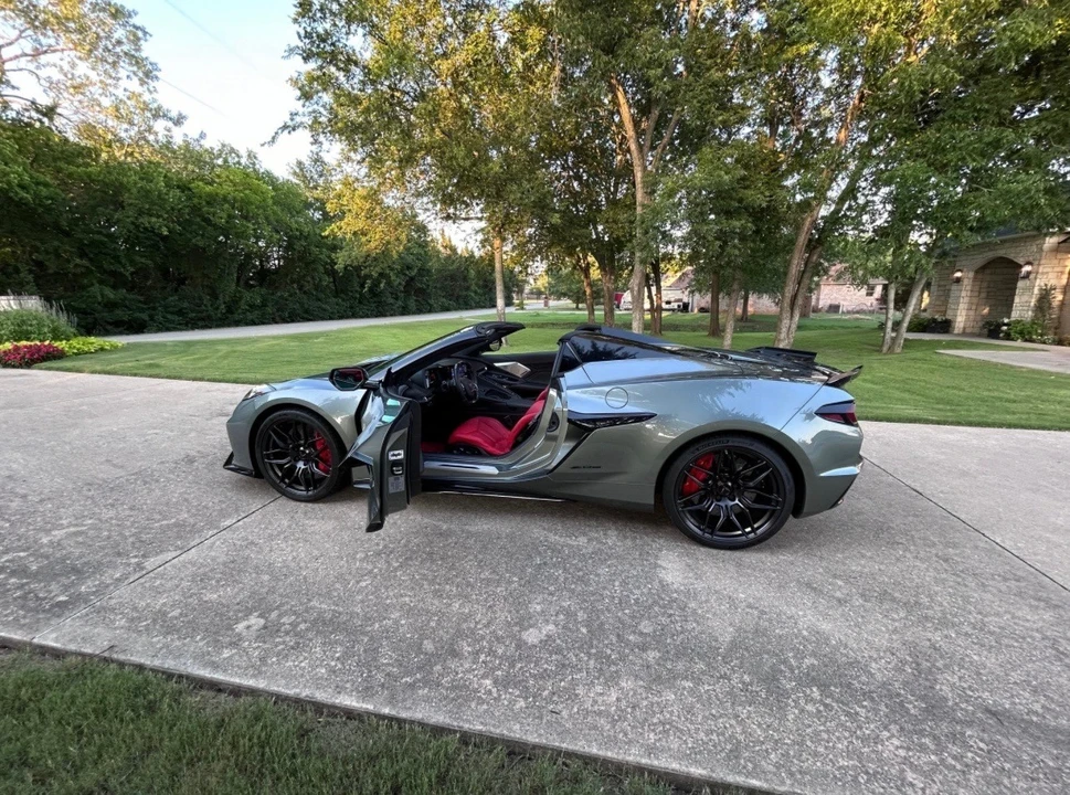2023 Chevrolet Corvette C8 Z06 - Image 4 of 11
