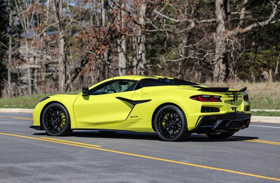 2023 Chevrolet Corvette C8 Z06 - Image 10 of 31