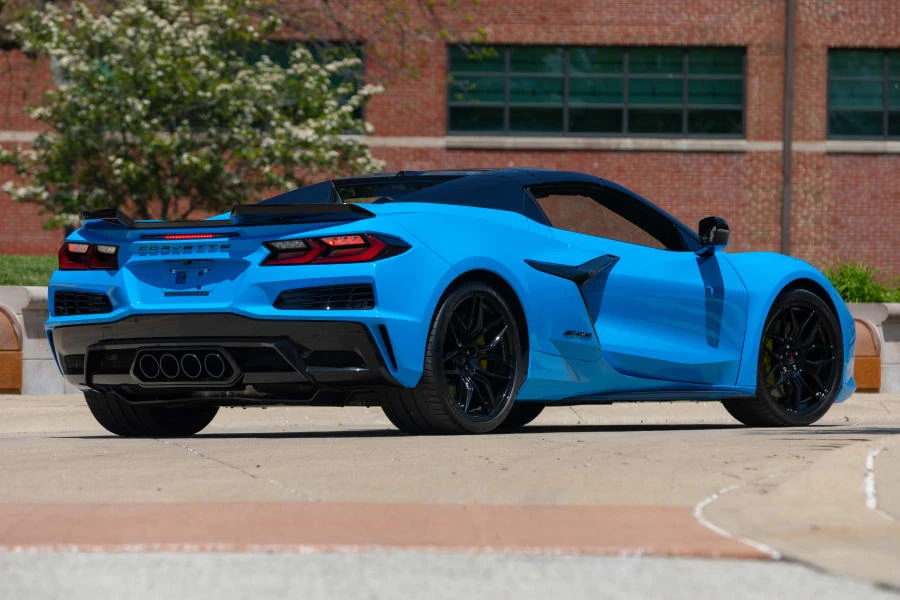2023 Chevrolet Corvette C8 Z06 - Image 3 of 30