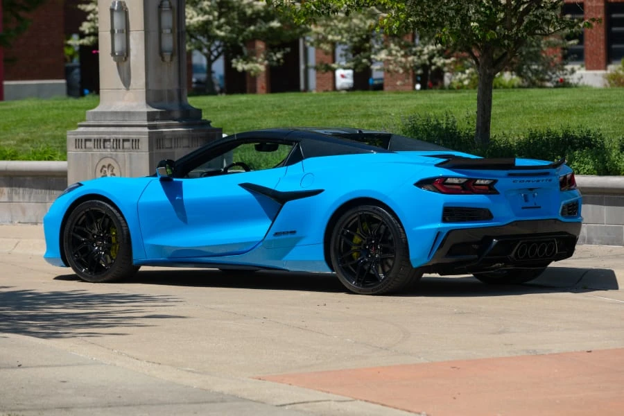 2023 Chevrolet Corvette C8 Z06 - Image 7 of 30