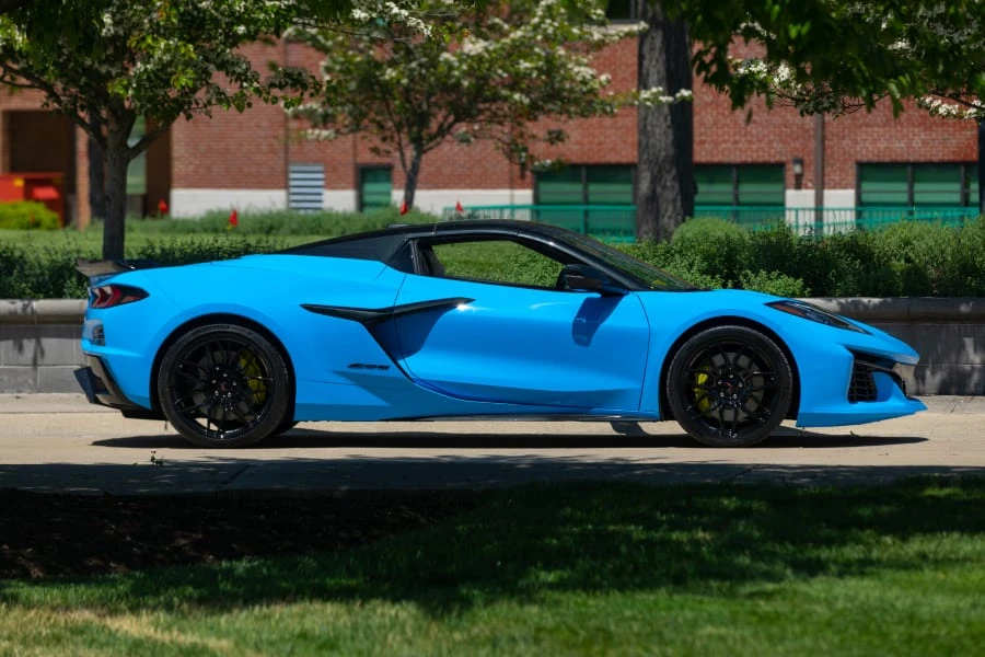 2023 Chevrolet Corvette C8 Z06 - Image 5 of 30