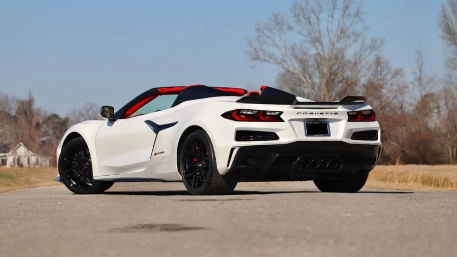 2023 Chevrolet Corvette C8 Z06 - Image 8 of 30