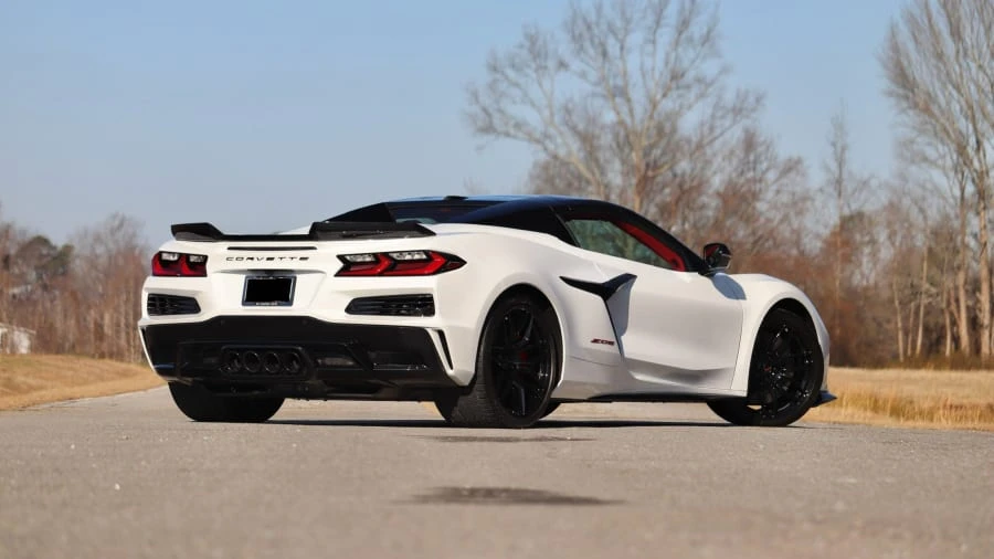 2023 Chevrolet Corvette C8 Z06 - Image 3 of 30