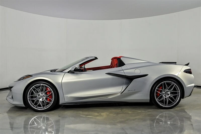 2023 Chevrolet Corvette C8 Z06 - Image 6 of 31