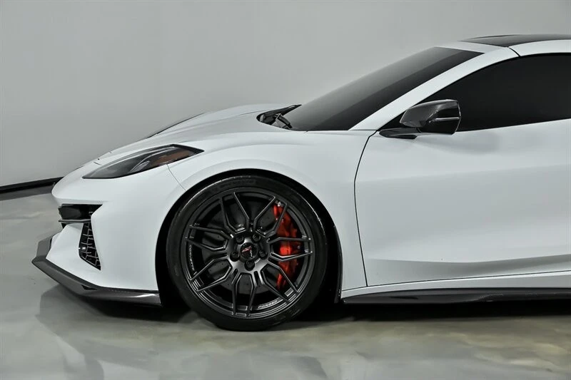 2023 Chevrolet Corvette C8 Z06 - Image 7 of 31