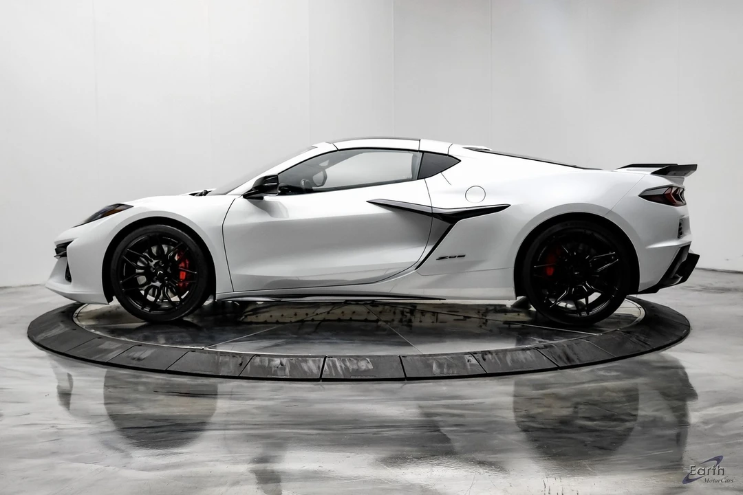 2023 Chevrolet Corvette C8 Z06 - Image 7 of 12