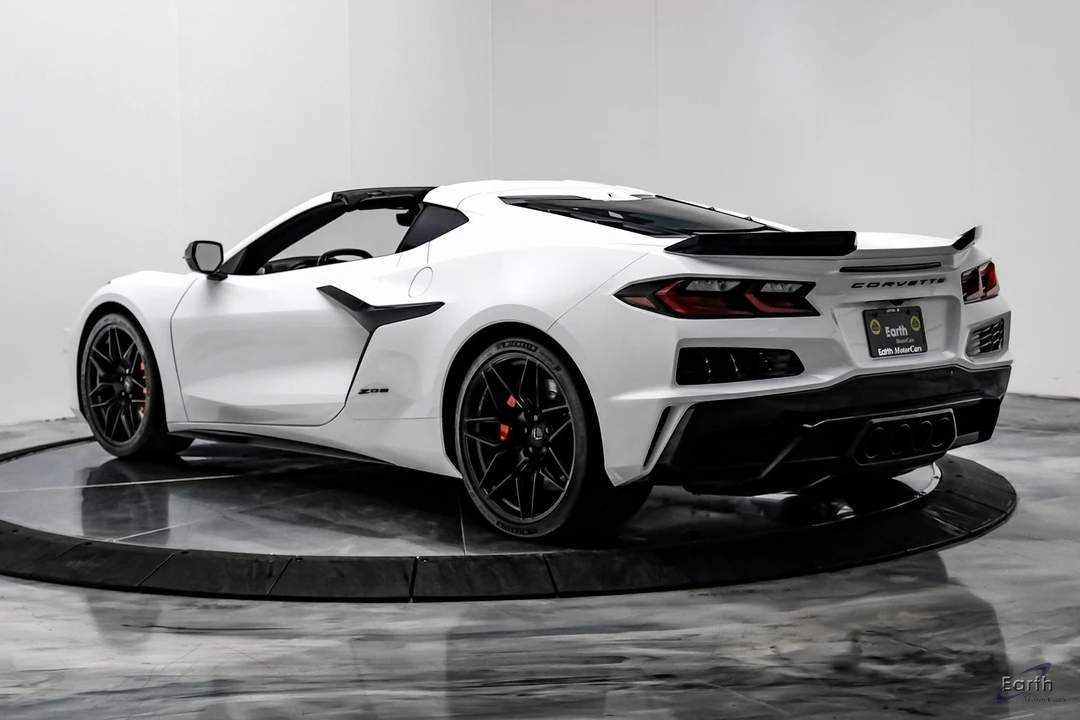 2023 Chevrolet Corvette C8 Z06 - Image 10 of 12
