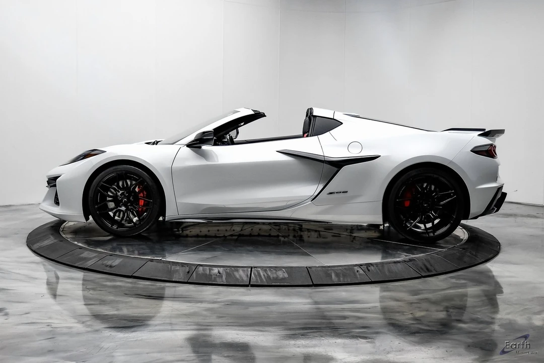 2023 Chevrolet Corvette C8 Z06 - Image 6 of 12