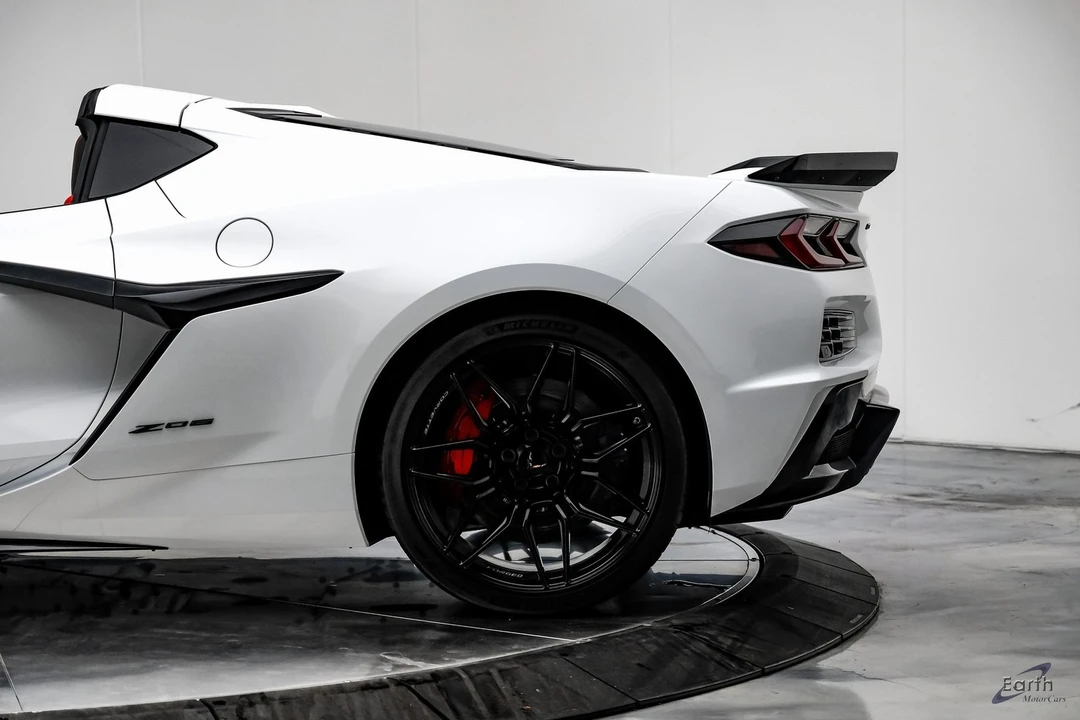 2023 Chevrolet Corvette C8 Z06 - Image 9 of 12