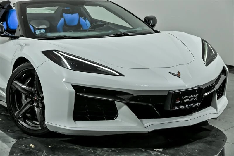 2023 Chevrolet Corvette C8 Z06 - Image 2 of 31