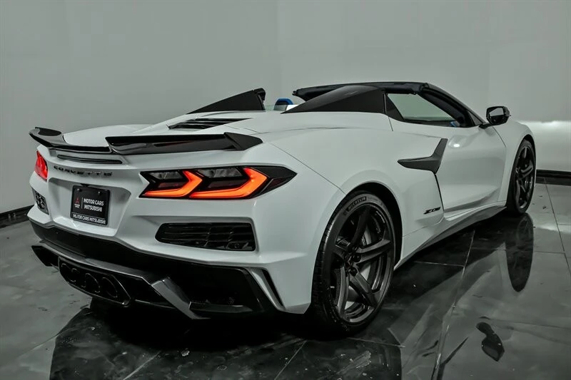 2023 Chevrolet Corvette C8 Z06 - Image 10 of 31