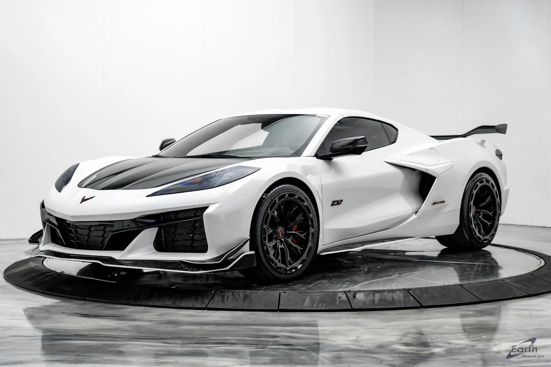 2023 Chevrolet Corvette C8 Z06 - Image 3 of 12