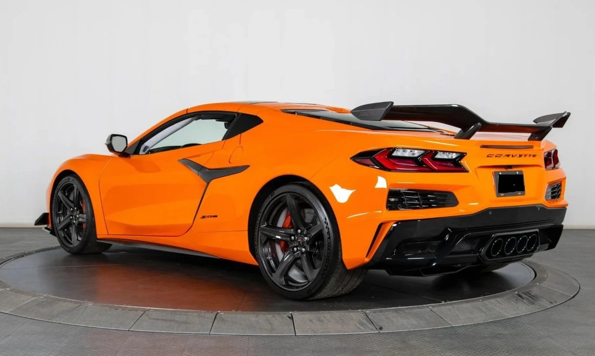 2023 Chevrolet Corvette C8 Z06 - Image 3 of 12