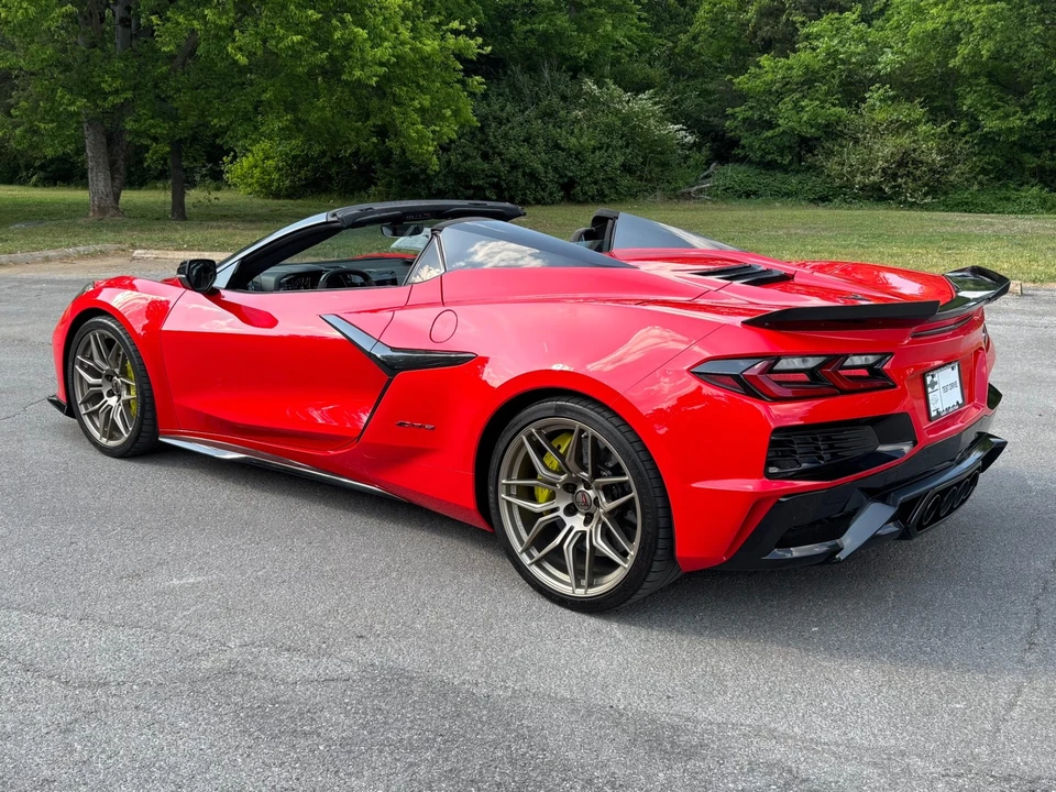 2023 Chevrolet Corvette C8 Z06 - Image 10 of 31