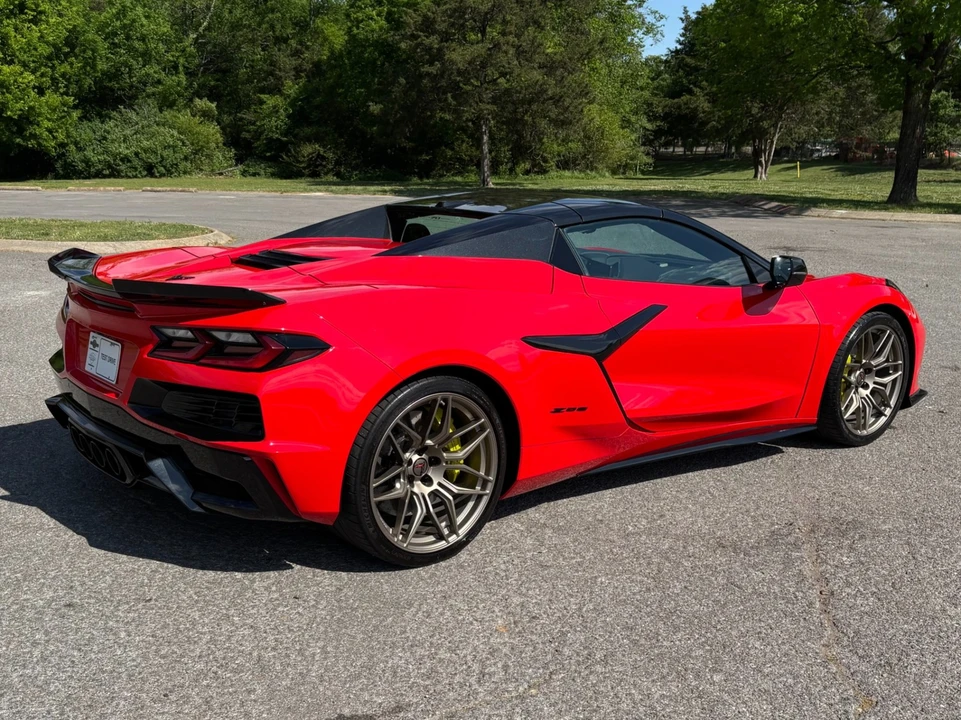 2023 Chevrolet Corvette C8 Z06 - Image 3 of 31