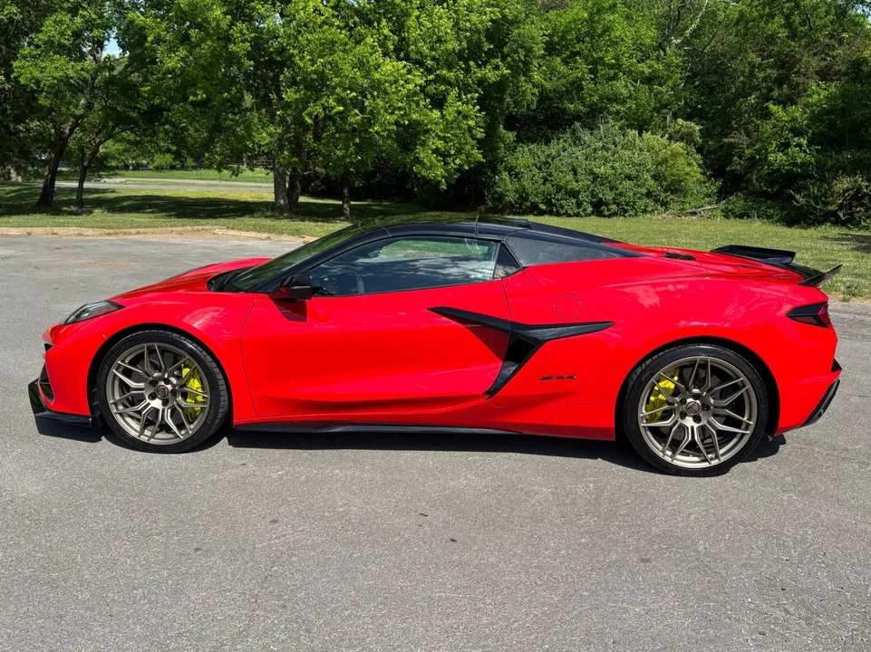 2023 Chevrolet Corvette C8 Z06 - Image 9 of 31