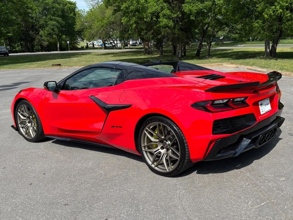 2023 Chevrolet Corvette C8 Z06 - Image 4 of 31