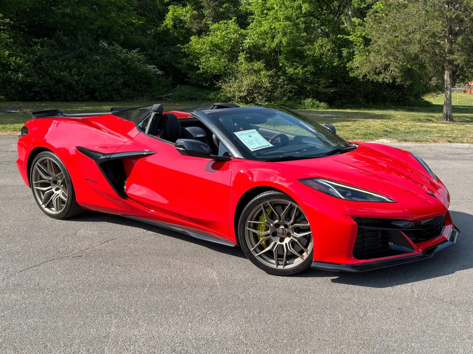 2023 Chevrolet Corvette C8 Z06 - Image 15 of 31