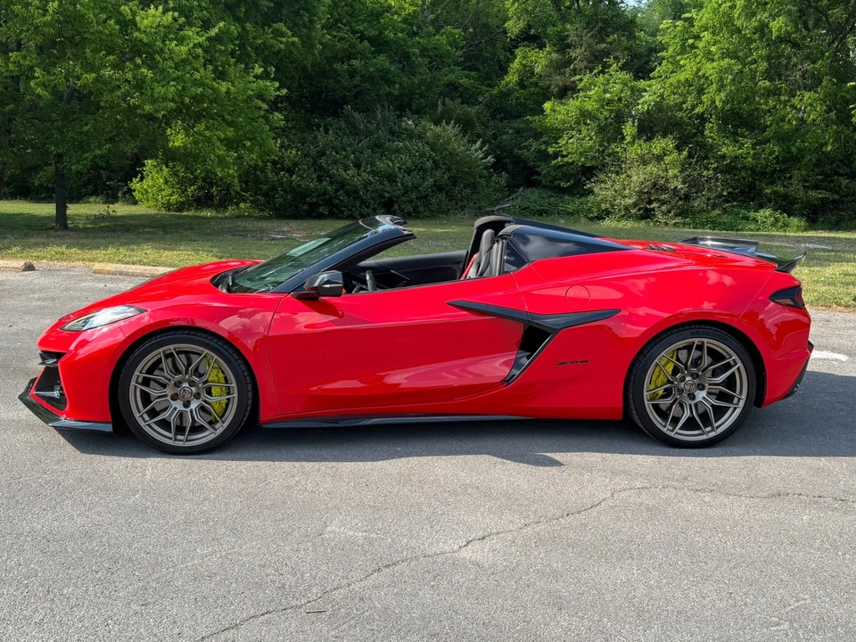 2023 Chevrolet Corvette C8 Z06 - Image 13 of 31