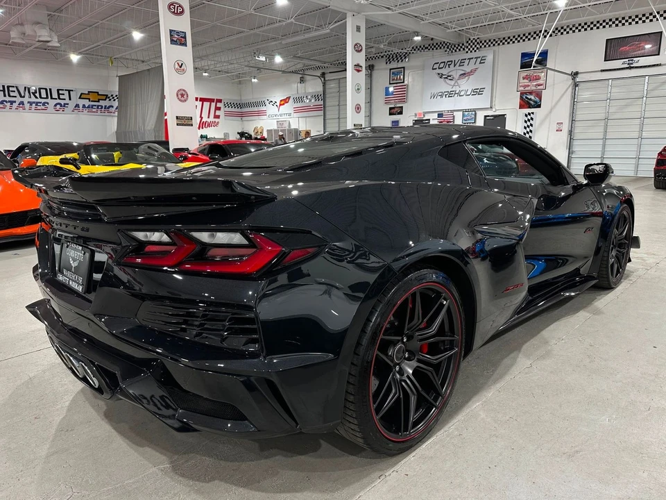 2023 Chevrolet Corvette C8 Z06 - Image 19 of 21