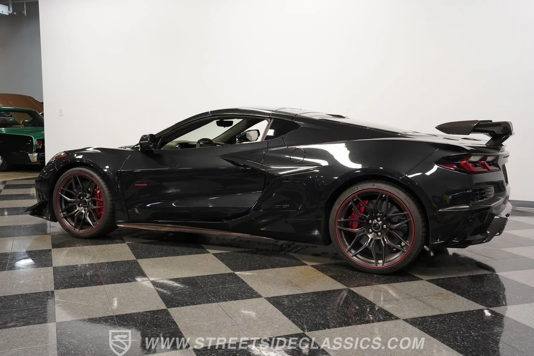 2023 Chevrolet Corvette C8 Z06 - Image 9 of 12