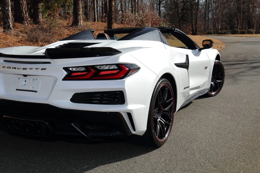 2023 Chevrolet Corvette C8 Z06 - Image 23 of 31