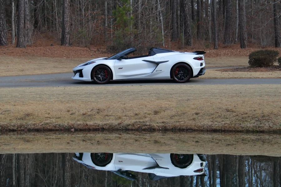 2023 Chevrolet Corvette C8 Z06 - Image 10 of 31