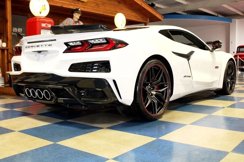 2023 Chevrolet Corvette C8 Z06 - Image 14 of 31