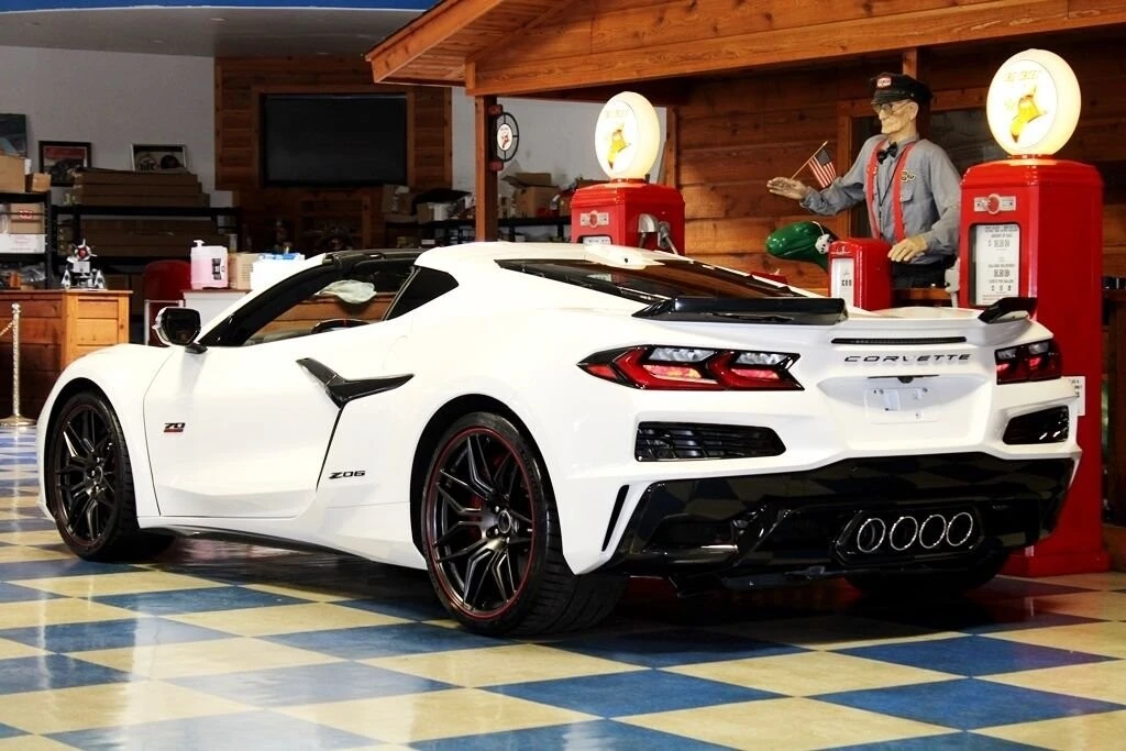 2023 Chevrolet Corvette C8 Z06 - Image 5 of 12