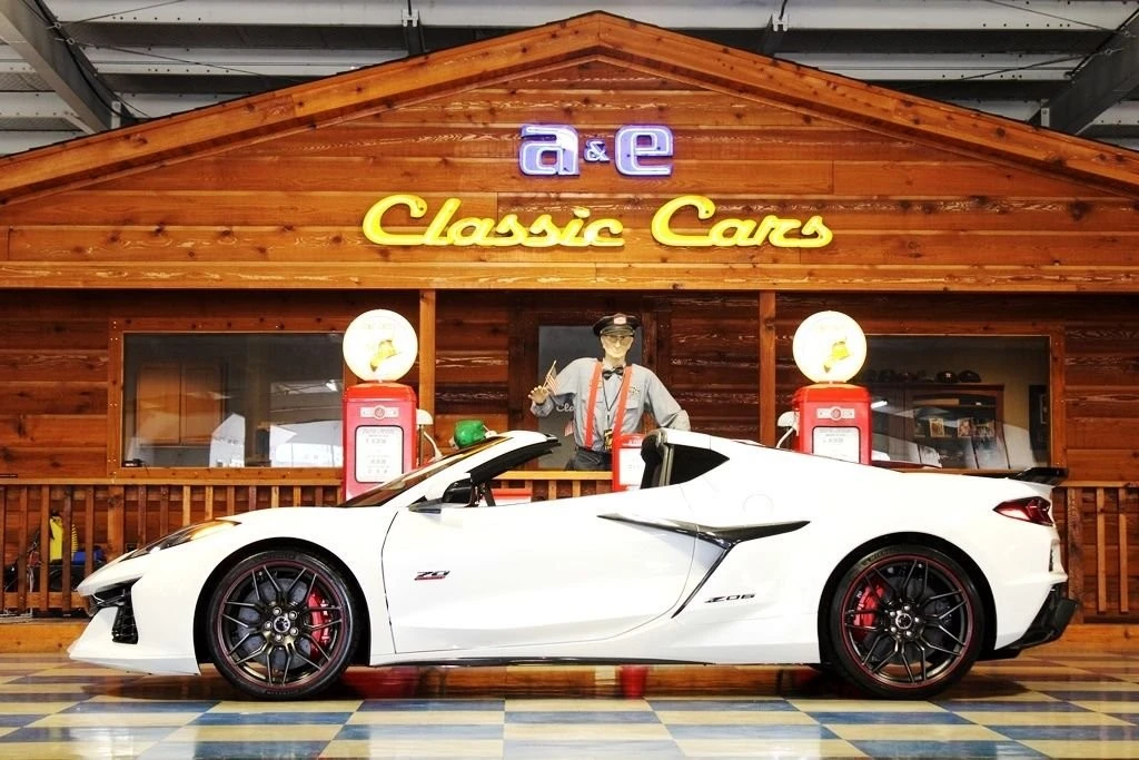 2023 Chevrolet Corvette C8 Z06 - Image 3 of 12