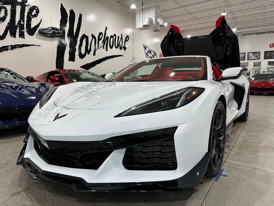2023 Chevrolet Corvette C8 Z06 - Image 16 of 21