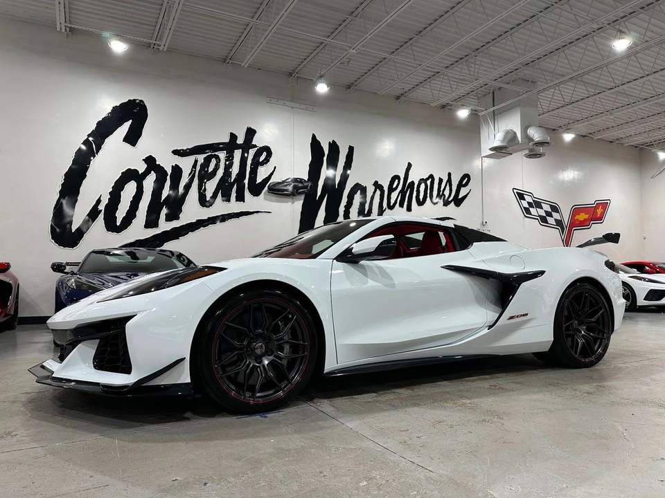 2023 Chevrolet Corvette C8 Z06 - Image 17 of 21