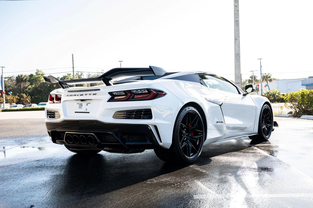 2023 Chevrolet Corvette C8 Z06 - Image 23 of 31