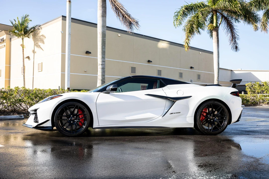 2023 Chevrolet Corvette C8 Z06 - Image 20 of 31