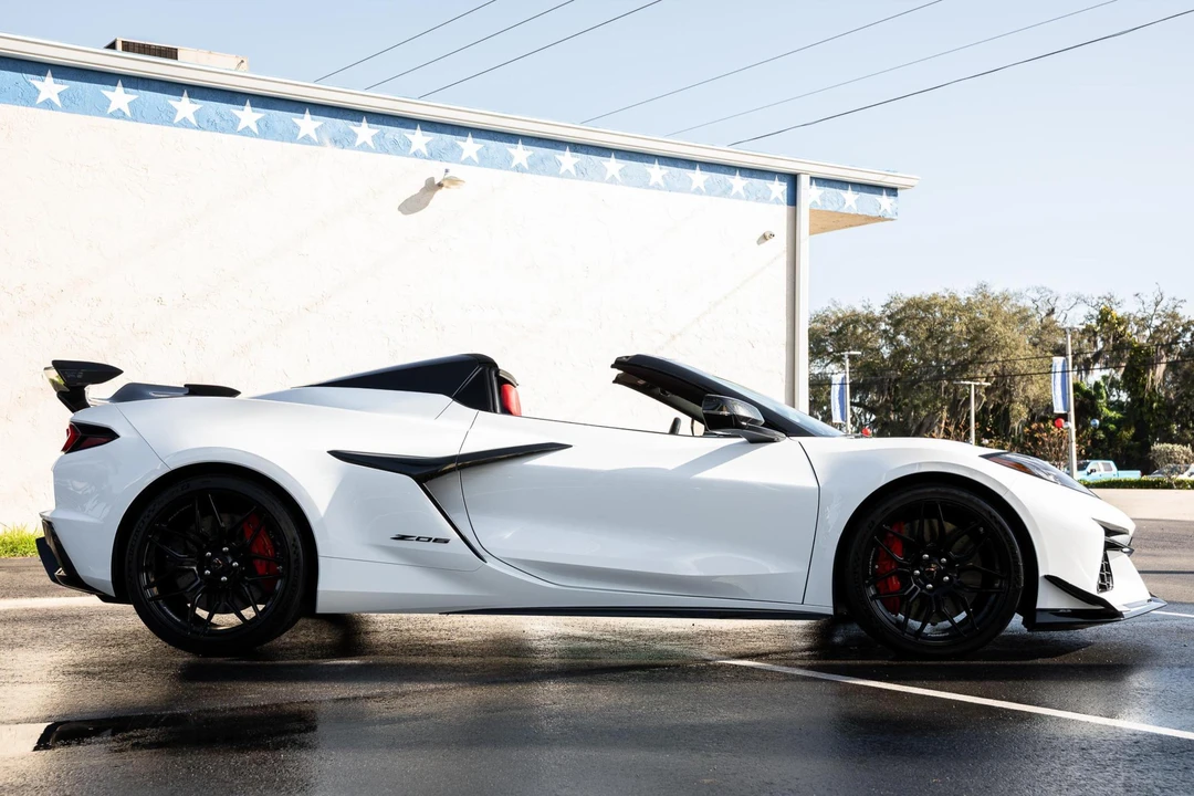 2023 Chevrolet Corvette C8 Z06 - Image 3 of 31