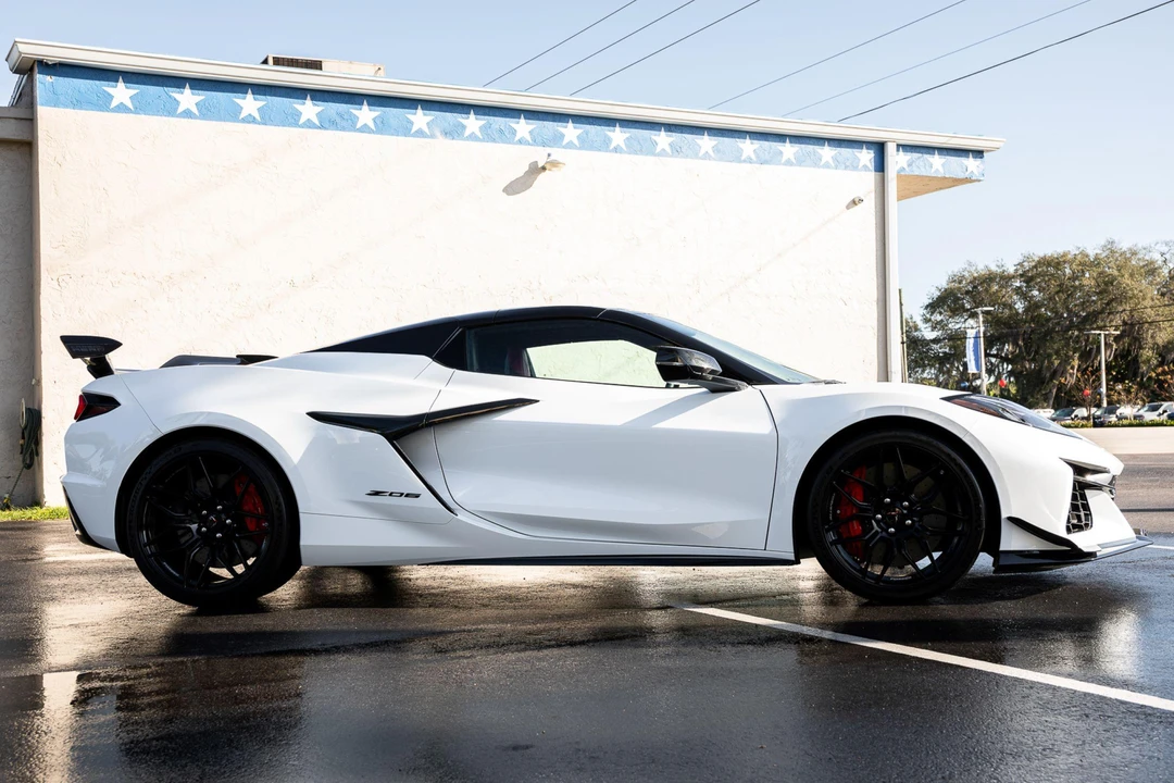 2023 Chevrolet Corvette C8 Z06 - Image 26 of 31