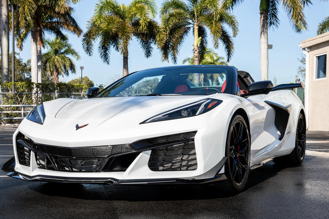 2023 Chevrolet Corvette C8 Z06 - Image 7 of 31