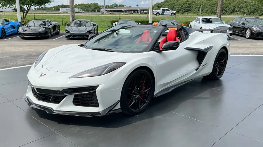 2023 Chevrolet Corvette C8 Z06 - Image 4 of 12