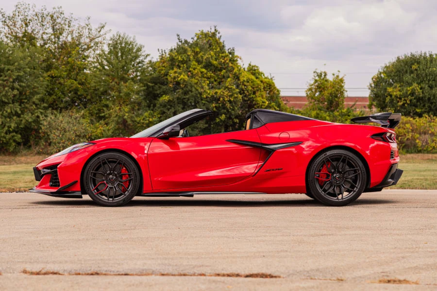2023 Chevrolet Corvette C8 Z06 - Image 2 of 31