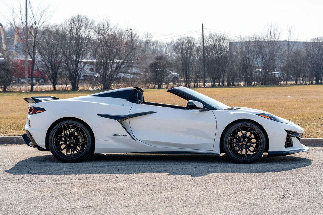 2023 Chevrolet Corvette C8 Z06 - Image 10 of 31