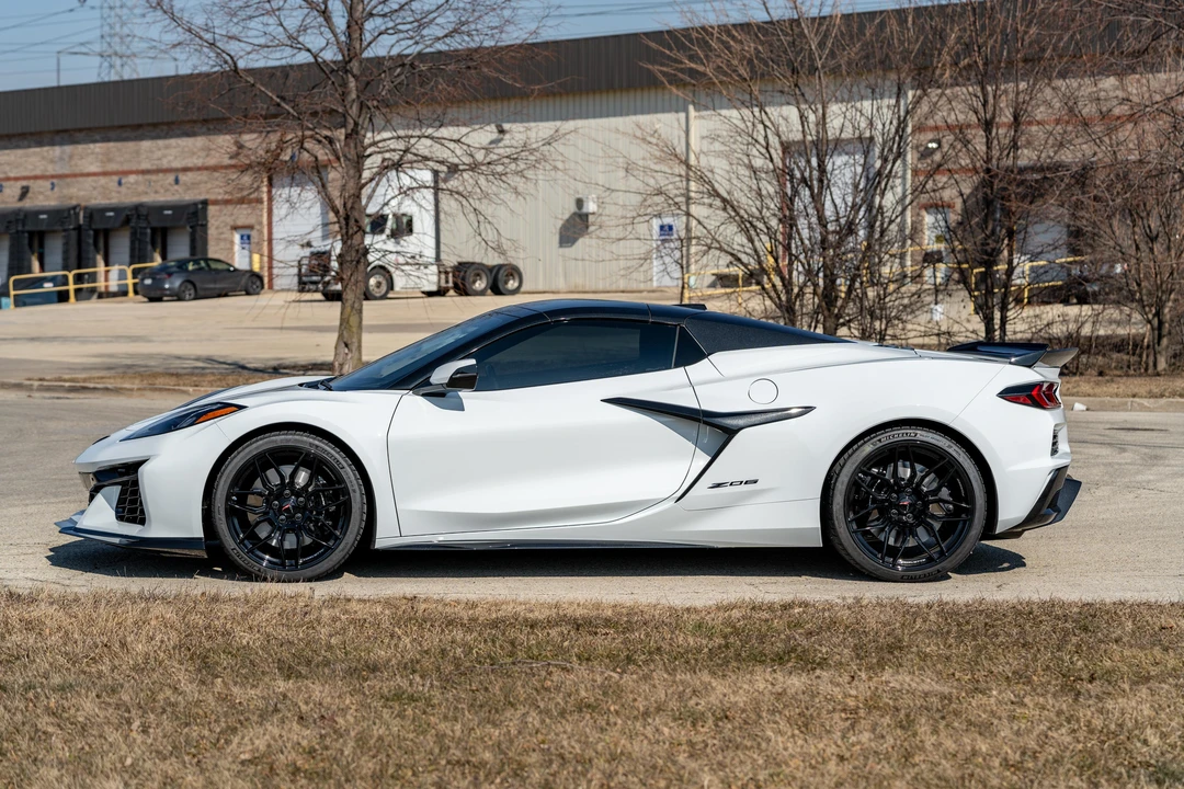 2023 Chevrolet Corvette C8 Z06 - Image 15 of 31