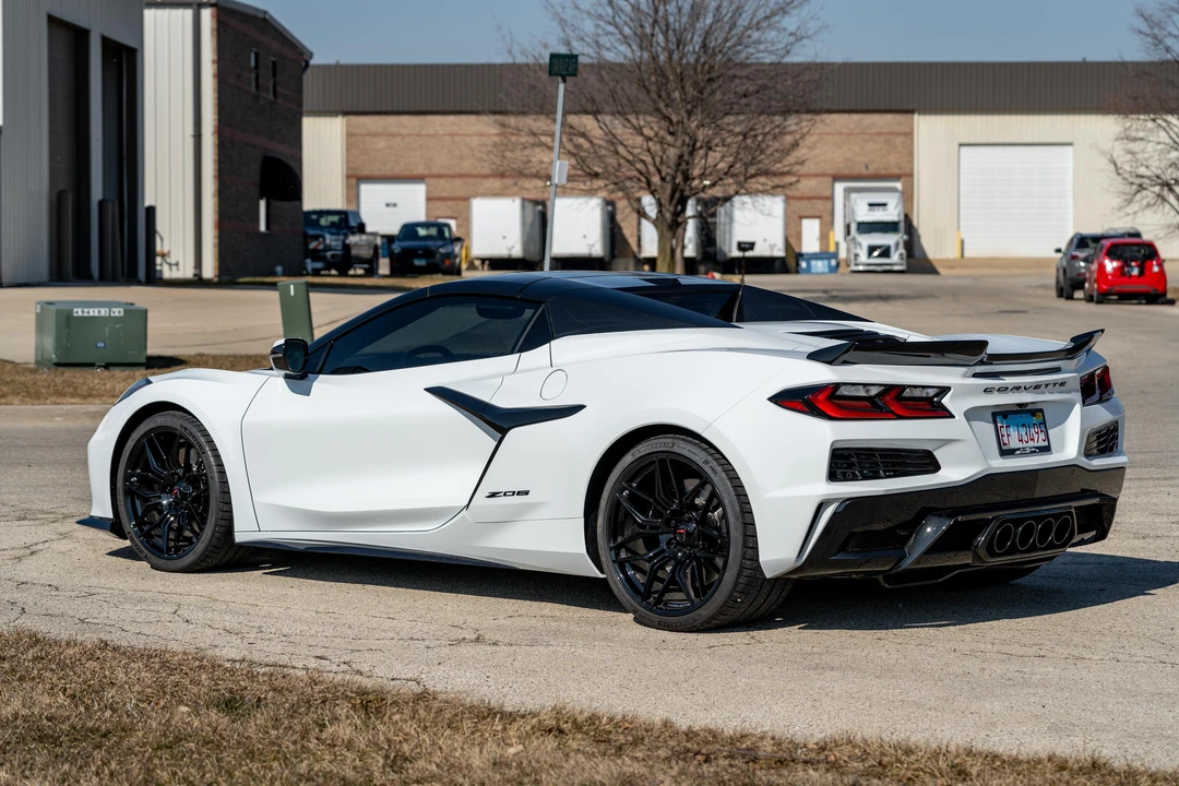 2023 Chevrolet Corvette C8 Z06 - Image 16 of 31