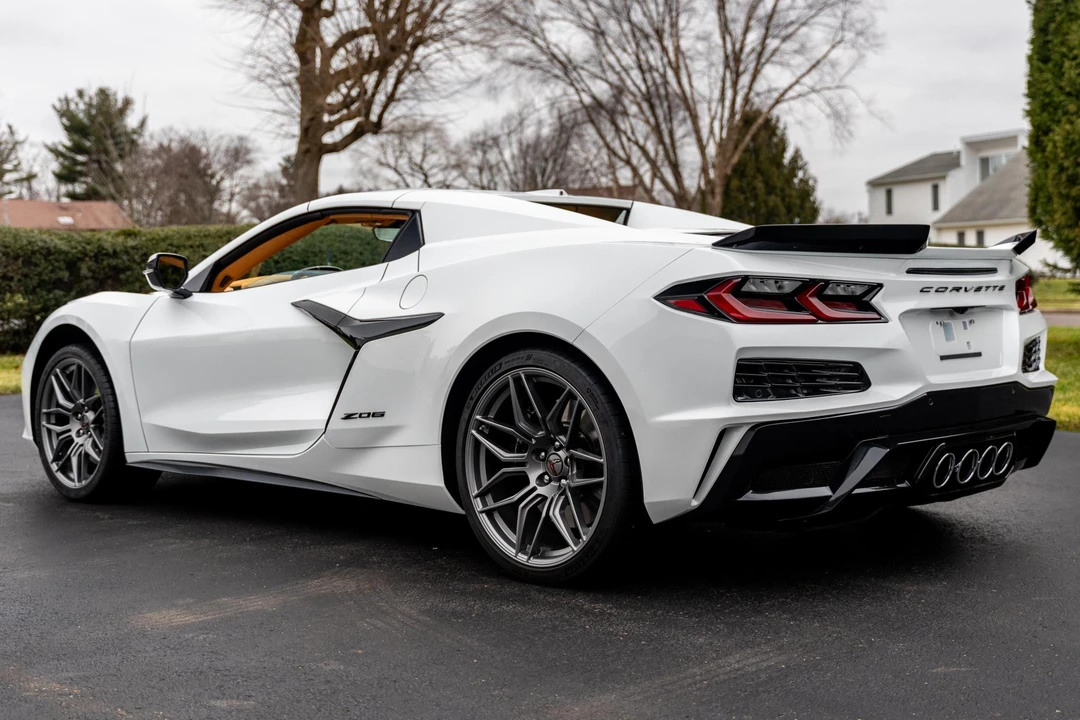 2023 Chevrolet Corvette C8 Z06 - Image 5 of 31