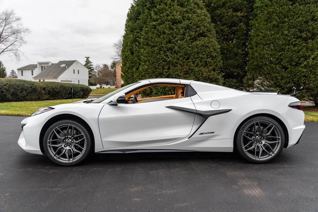 2023 Chevrolet Corvette C8 Z06 - Image 9 of 31