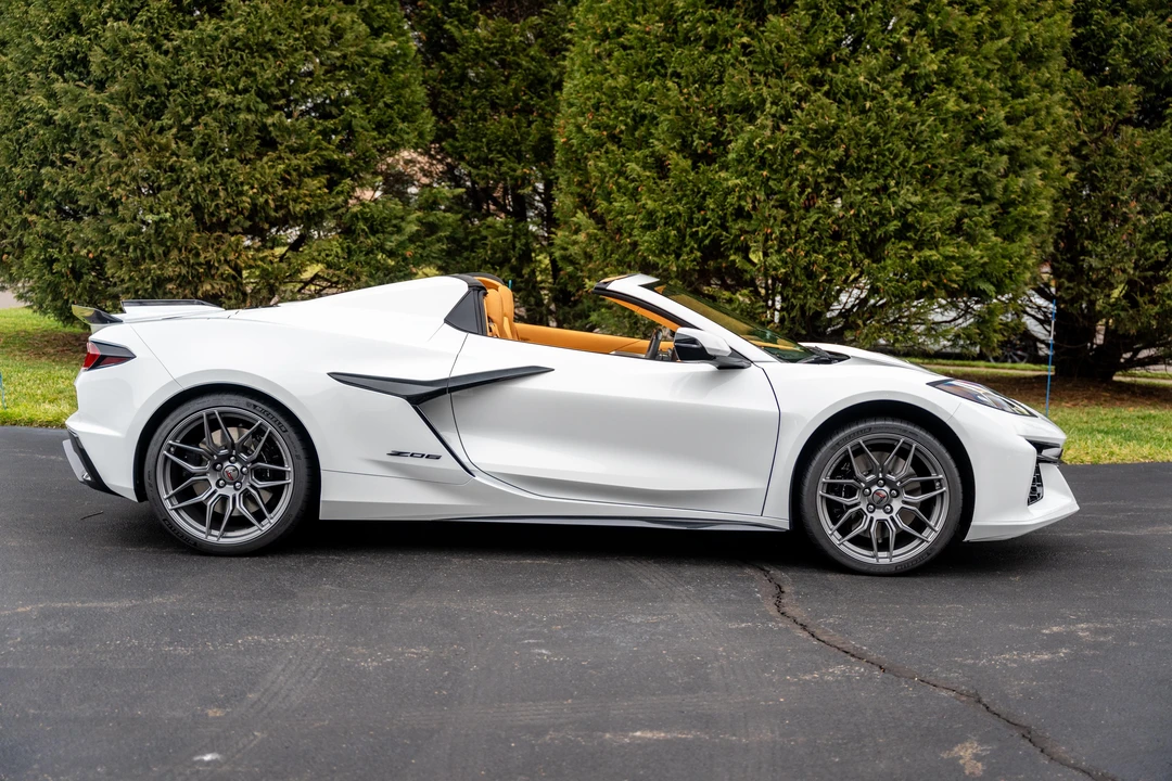 2023 Chevrolet Corvette C8 Z06 - Image 12 of 31