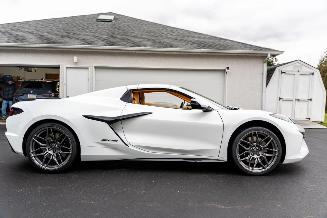 2023 Chevrolet Corvette C8 Z06 - Image 13 of 31