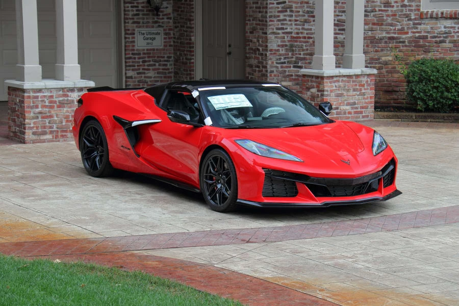 2023 Chevrolet Corvette C8 Z06 - Image 6 of 30